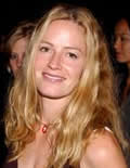 Elizabeth Shue